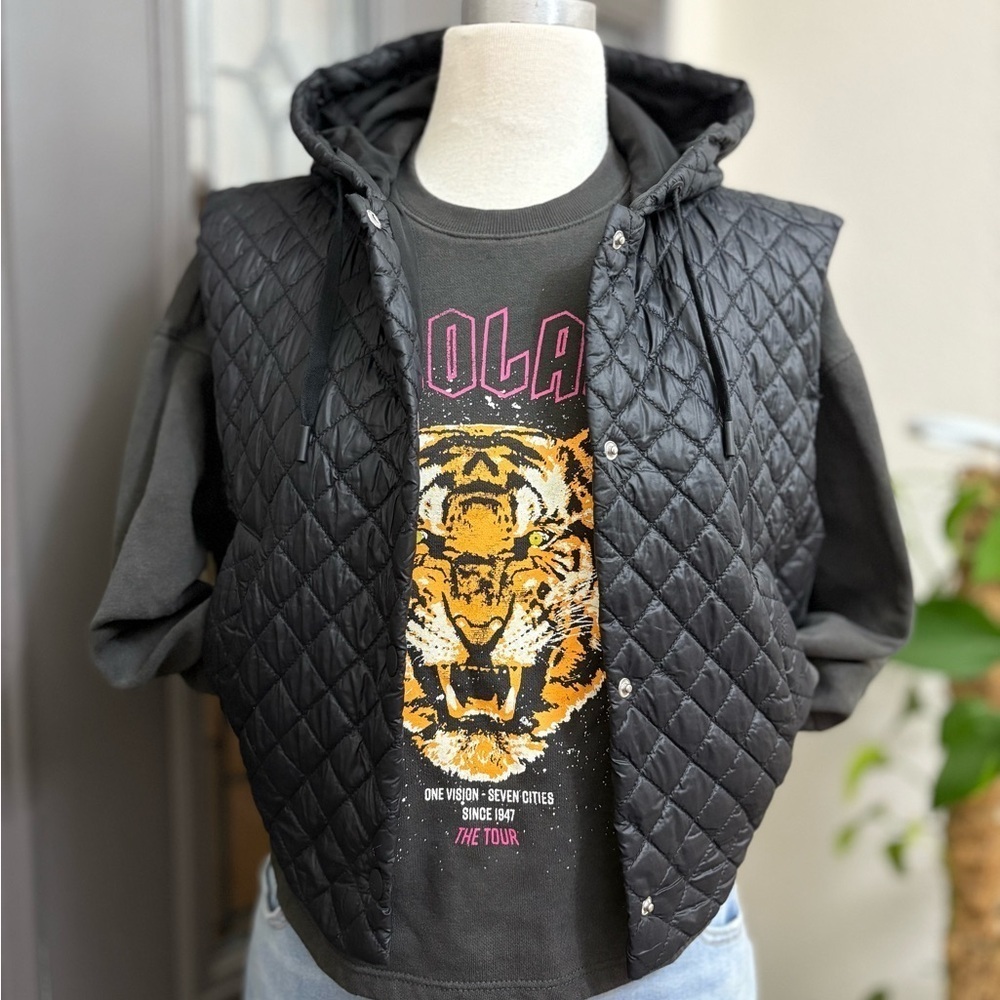 H&M Divided "Desolate The Tour" Tiger Print Oversized Cropped Sweatshirt - Picture 8 of 9
